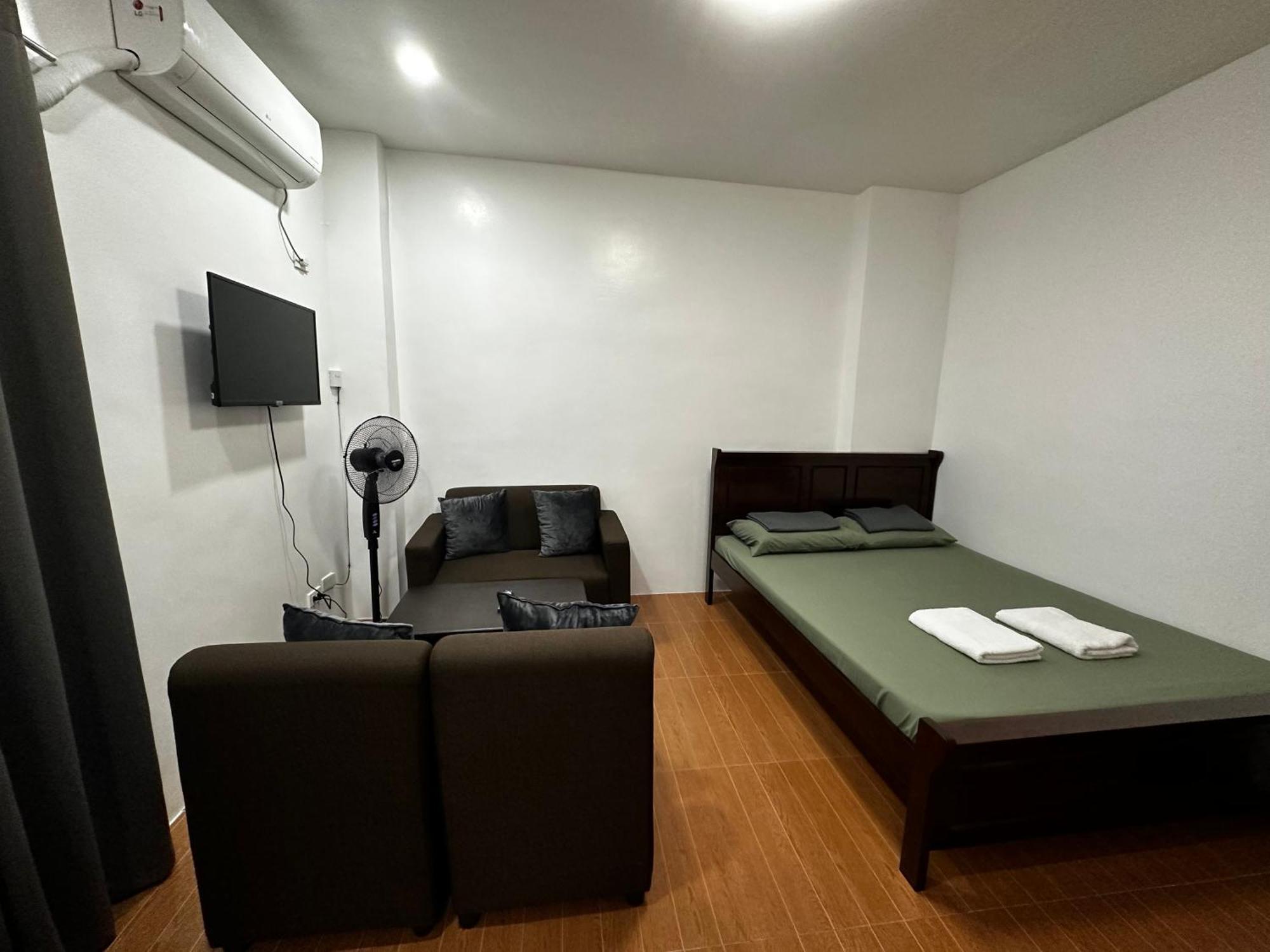 Appartamento Rjc Building Olongapo Esterno foto